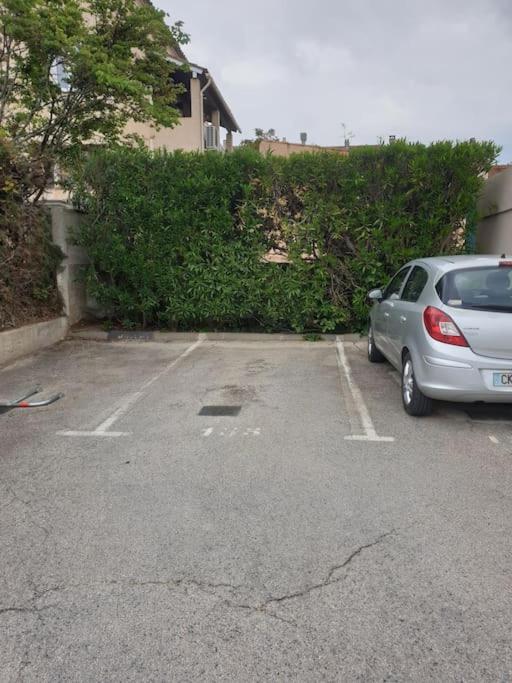 Avec Parking Prive Carqueiranne